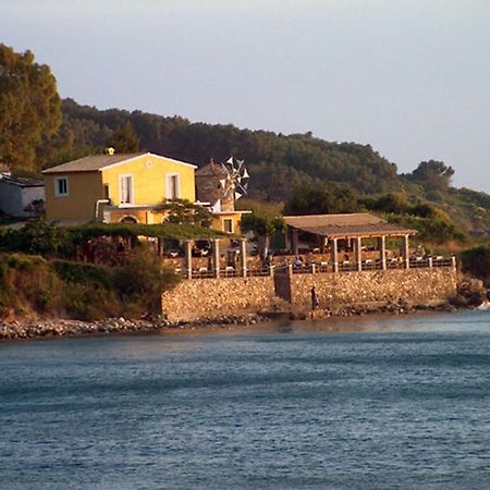 Paleopalace Paleokastritsa Exteriér fotografie